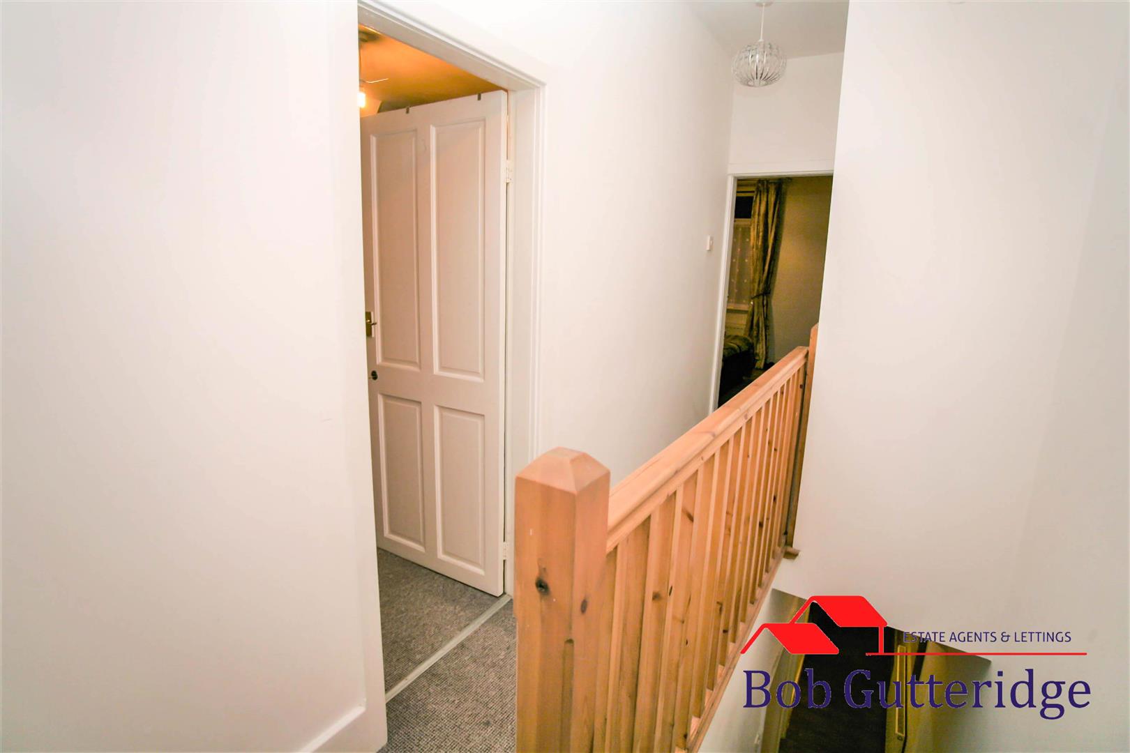 FIRST FLOOR LANDING
